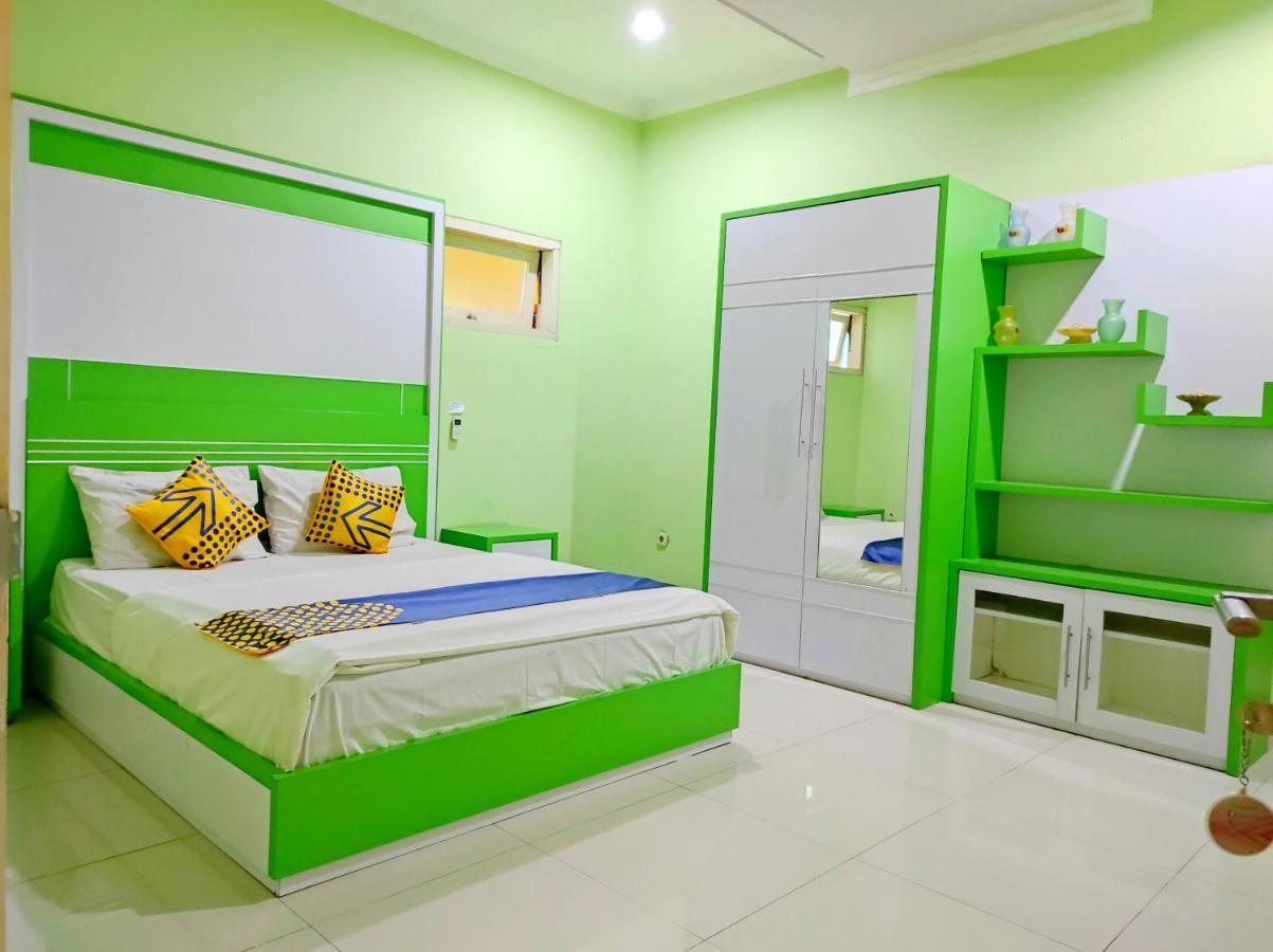 Radio Backpacker Guesthouse Syariah Bandung Esterno foto