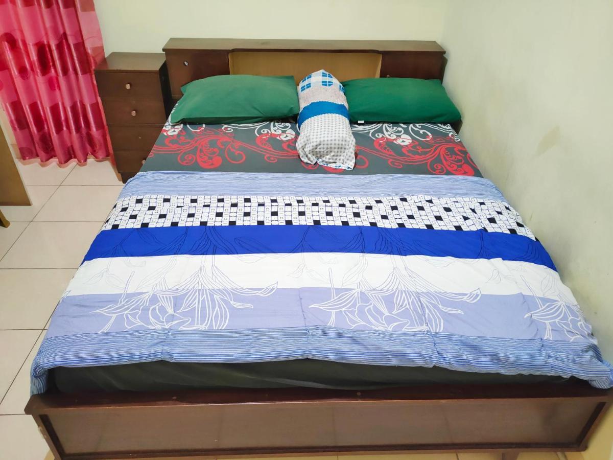 Radio Backpacker Guesthouse Syariah Bandung Esterno foto
